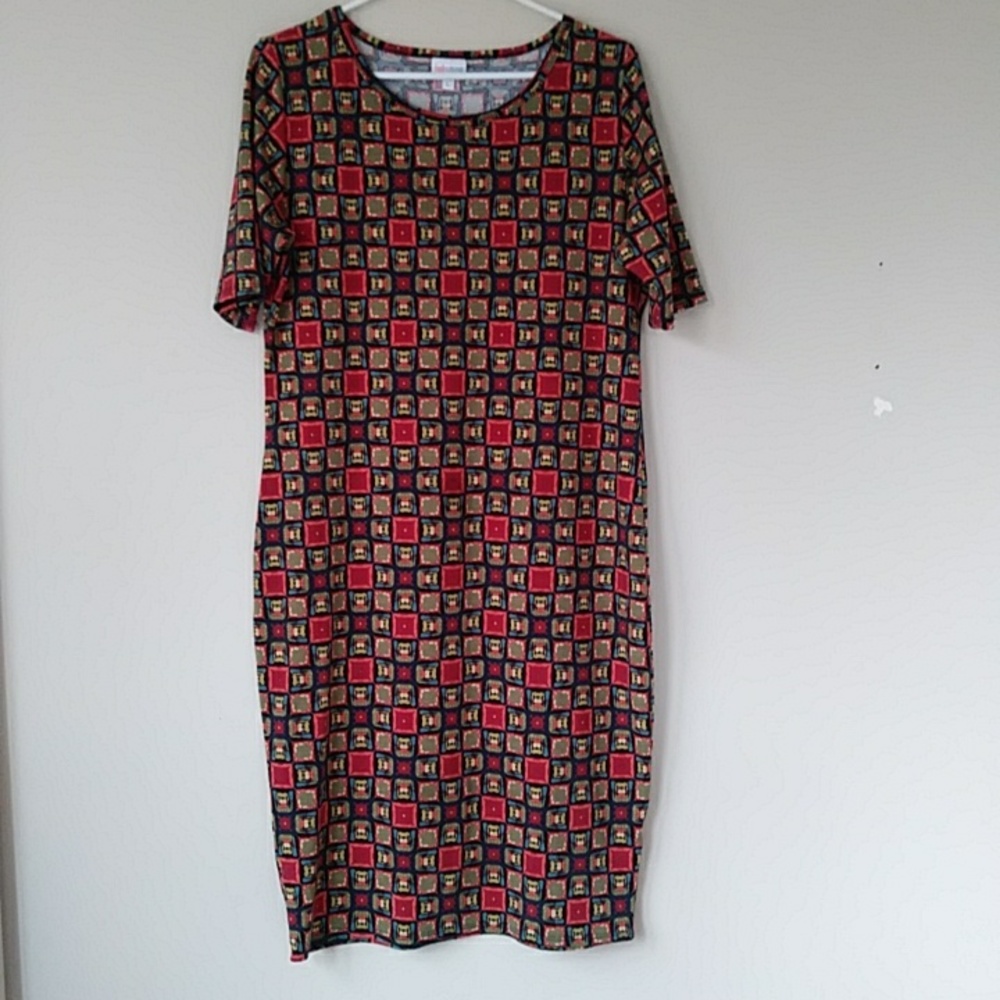 LulaRoe Short Sleeve Pattern Dress L Red Blue